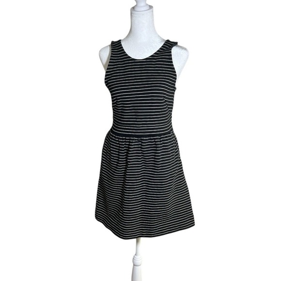 Madewell Dresses & Skirts - Madewell Pierside Black & White Striped Mini Dress Size S Minimalism Bad Romance